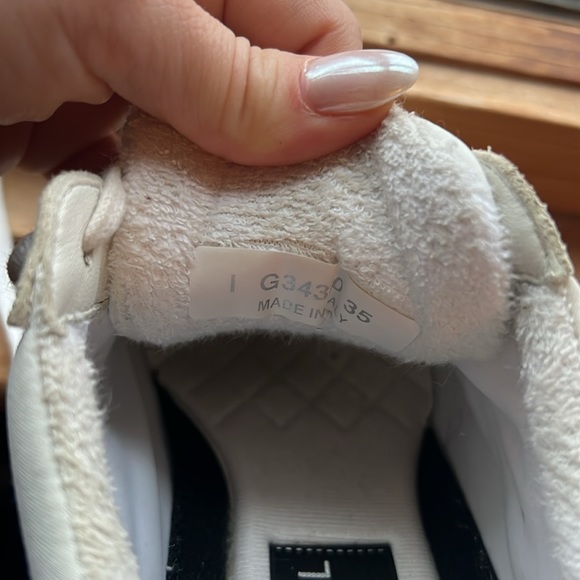 CHANEL CC logo White Reflective Suede Sneakers Trainers - Picture 8 of 9